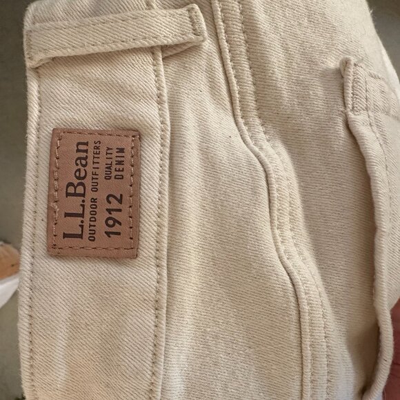 LL Bean Women's BeanFlex® Denim Short, Mid-Rise - Picture 3 of 3